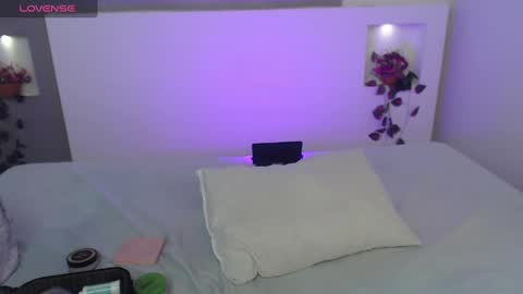 Venus Evans online show from January 23, 8:35 pm