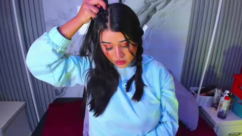 Venusowen  online show from April 29, 6:46 pm