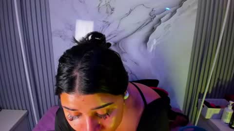 Venusowen  online show from June 15, 1:00 pm