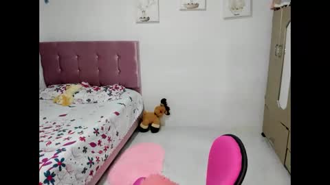 Snapshot of venuswilliamx chatting on February 11, 12:28 am venus online show from February 11, 12:28 am