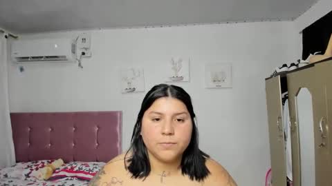 Snapshot of venuswilliamx chatting on December 18, 12:32 am venus online show from December 18, 12:32 am