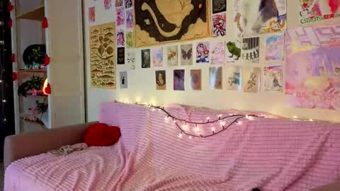 Erica online show from April 29, 2:37 am