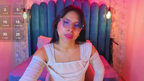 Domelipa  online show from May 2, 11:35 am