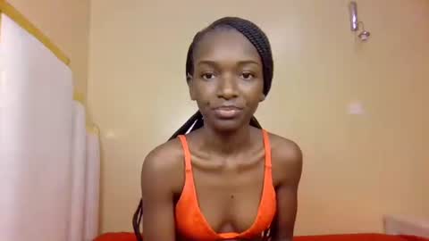 Snapshot of verah_vee chatting on October 16, 11:51 pm verah online show from October 16, 11:51 pm