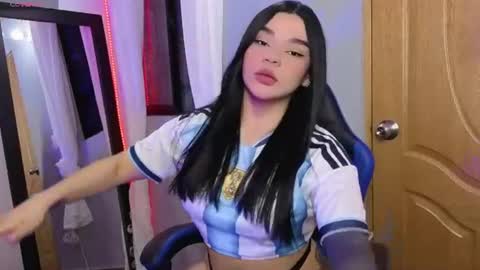 veronica_118 online show from July 7, 2:25 am