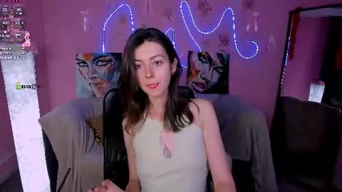 Ronni online show from June 26, 9:49 pm