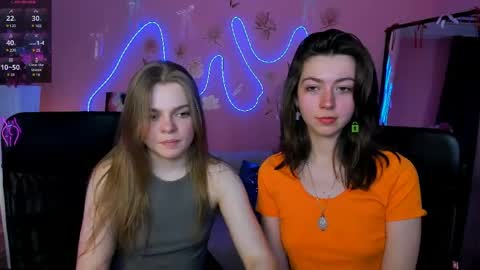Ronni online show from April 29, 7:52 pm