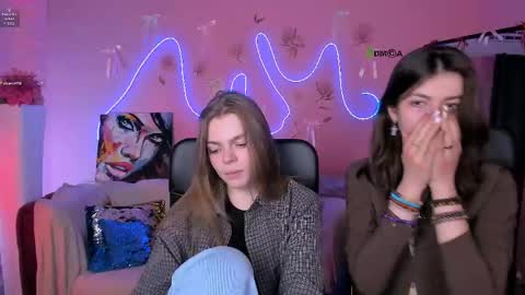 Ronni online show from April 30, 8:57 pm