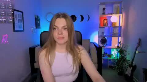 Ronni online show from July 12, 9:48 pm