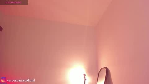 Vero 3 online show from November 6, 3:07 pm