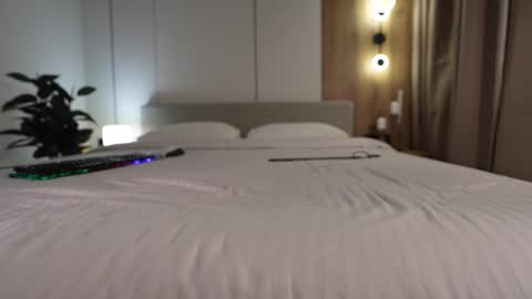 Veronica online show from December 13, 7:53 pm