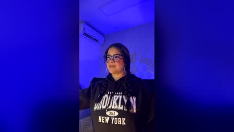 Vero online show from January 12, 4:40 am