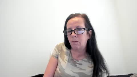 verysassypeachgoddess online show from January 8, 2:21 pm