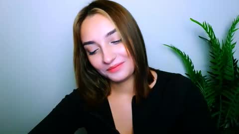 Ana online show from December 19, 3:26 pm