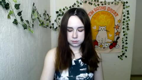 veryveryvery_shy online show from March 7, 9:27 am