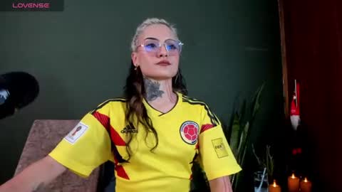 natalia gomez online show from June 18, 10:03 pm