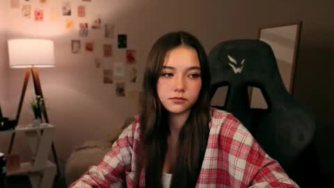 Rachel online show from November 24, 8:33 pm