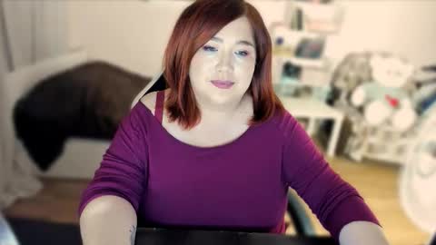 Snapshot of vi__vixen chatting on September 13, 7:44 pm Vi Vixen online show from September 13, 7:44 pm