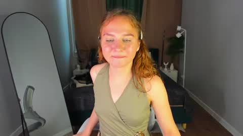 vicki_milles online show from June 17, 9:43 am
