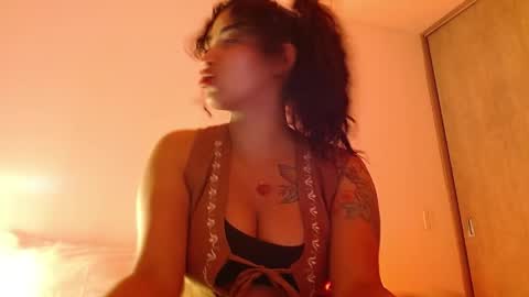 Vicky  online show from April 26, 2:53 am