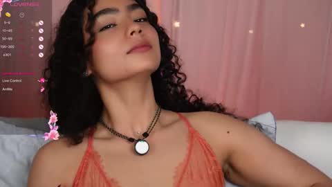vicky_curly online show from October 6, 10:47 pm