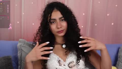 vicky_curly online show from November 11, 1:56 am