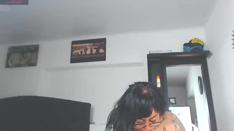 Vicky  online show from May 1, 8:17 am