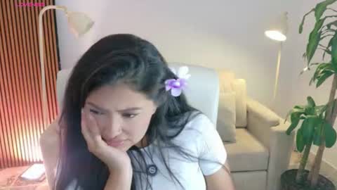victoria online show from July 22, 3:02 pm