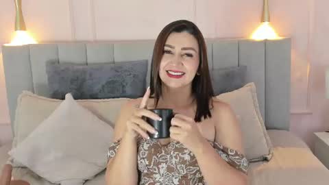 victoria  online show from July 28, 7:39 pm