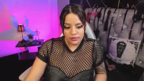 victoria_floyd1 online show from February 12, 8:54 pm