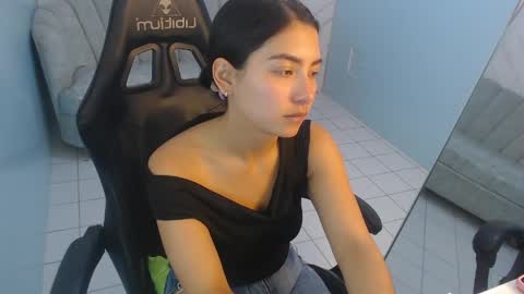 Victoria online show from April 25, 1:41 pm