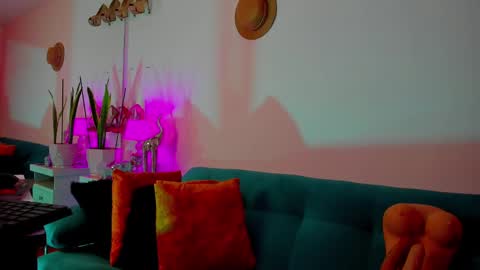 Snapshot of victoria_jhones chatting on February 4, 3:47 pm Victoria online show from February 4, 3:47 pm