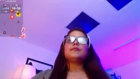 Snapshot of victoria_monteroo chatting on February 24, 12:49 am Call me Vic online show from February 24, 12:49 am