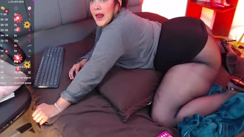 Snapshot of victoria_monteroo chatting on September 14, 3:48 am Call me Vic online show from September 14, 3:48 am