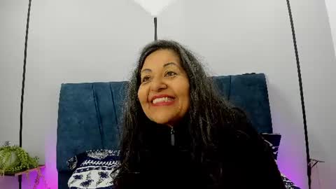 victoriaa_anderson_ online show from August 5, 8:15 pm