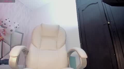 Victoria Sofia online show from June 20, 7:17 pm