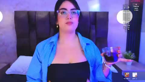 Victoria Andrade online show from June 9, 12:26 pm