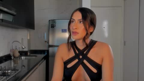 Vcitoria online show from January 10, 12:37 am