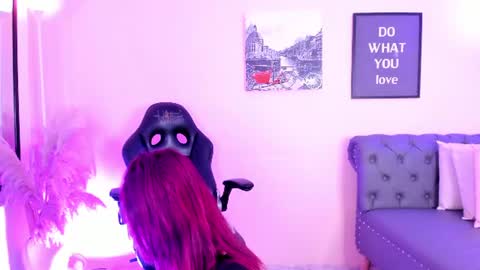 Victoriazans online show from August 4, 11:49 am