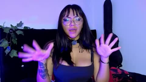 victoriia_thompson online show from January 16, 9:11 pm