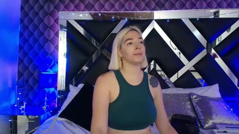 victtoria lee online show from July 21, 7:36 pm