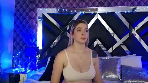 victtoria lee online show from January 7, 10:02 pm