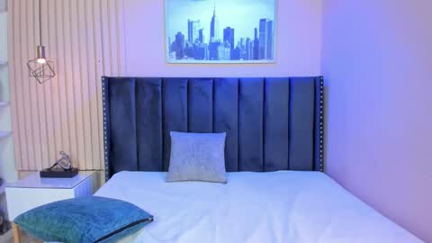 Viiolett online show from March 11, 8:33 pm