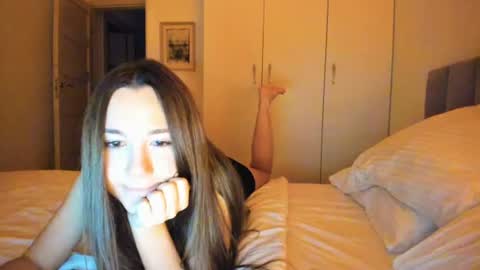 Vika   online show from July 31, 10:00 pm