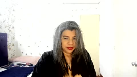 VIKY ADAMS online show from August 3, 12:03 am