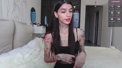 vinkitinkii online show from November 22, 7:00 am