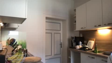 Snapshot of viola_beck chatting on September 30, 10:43 am Vio online show from September 30, 10:43 am