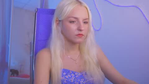 violamore online show from May 21, 5:22 pm
