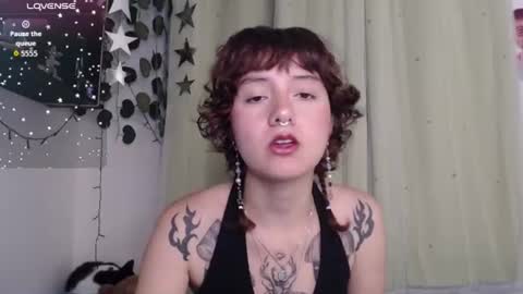 Violet online show from July 3, 7:36 am