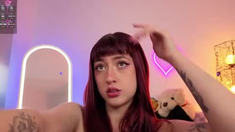 violet online show from June 27, 9:21 pm